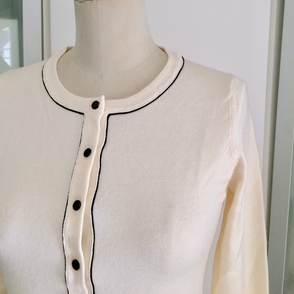 NWT Banana Republic cream and black cardigan s XS - Picture 2 of 3